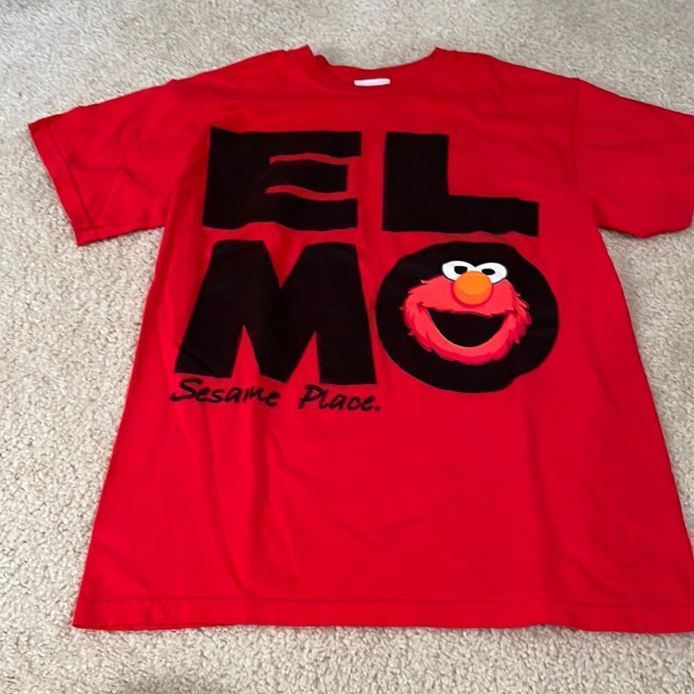 BOYS ELMO SHIRT SIZE SMALL